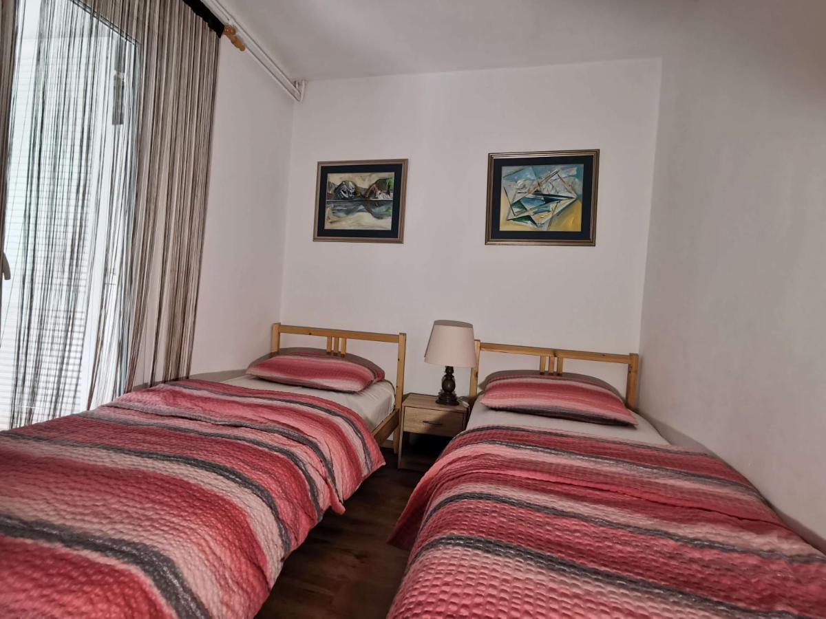 Pri Noni "Istracycle" Apartment Lucija Exterior photo